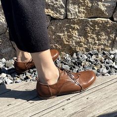 Round Toe Derby Shoes For Women Horse Leather Lace Up Oxfords in Black/Coffee Casual Brown Vegetable-tanned Leather Shoes, Casual Brown Leather Shoes Vegetable-tanned, Vegetable-tanned Brown Leather Shoes, Mori Girl Fashion, Oxford Boots, Women Oxford Shoes, Western Cowboy Boots, Goodyear Welt, Flat Boots