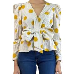 Zara Women’s Polka Dot Blouse Long Sleeves With Front Bow Accent. Beige Blouse With Polka Dot Print, Front V-Neckline And Bow Accent. This Is Adorable With Jeans Or Dress Pants. Womens Size Medium. 16 Inches Pit To Pit. 21 Inches Long. 88% Cotton / 11% Polyamide / 1% Elastane Nwot. New To Poshmark? Please Sign Up Using Our Code Jaxxandgee And Redeem $10 Off Your First Purchase! Zara Outfit Ideas, Moda Safari, Beige Blouse, Bow Shirt, Bow Shirts, Bow Top, Cream Yellow, Polka Dot Shirt, Polka Dot Blouse