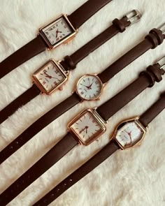 Vintage Watches Women Classy, Vintage Watch Aesthetic, Trendy Watches Women, Trendy Watches Women Fashion, Formal Watch, Vintage Saat, Elegant Watches Women, Trendy Watches