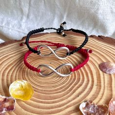 Simple, minimalist, macrame bracelet with a central connector representing infinity.  The bracelet can be made in 10 different colors with waxed polyester thread (linhasite) and fits around the wrist with a sliding clasp. The central charm is made of stainless steel. The length is from 6" (15 cm) to 8" (19 cm) (the size of your wrist). If you want another size, please contact me. The infinity charm is 1.25" (3 cm) long. The bracelets are water resistant and are designed for everyday wear. Perfect as a friendship bracelet, as a gift to someone else or as a gift to yourself. The bracelet is perfect for women and men. This Infinity Bracelet will be your favorite bracelet. The time I need to make them and send them is from 1 to 3 days. Then I send it certified by Correos Spain.  Please, it is Trendy Macrame Jewelry As Gift, Trendy Macrame Jewelry For Gifts, Adjustable Infinity Friendship Bracelets, Adjustable Infinity Friendship Jewelry, Minimalist Nylon Cord Friendship Bracelet As Gift, Handmade Adjustable Infinity Jewelry, Minimalist Nylon Cord Braided Bracelet As Gift, Minimalist Nylon Cord Jewelry For Friendship, Trendy Adjustable Infinity Bracelet