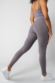 Our Cloud II pant is designed for the ultimate comfort whether you are enjoying your workout of the day or stopping by your favorite coffee shop. This pant offers medium support and compression to accentuate your assets. Workout Of The Day, Squat Proof, Grey Leggings, The Cloud, Athletic Apparel, Toe Designs, The Coffee, The Gym, Women's Leggings