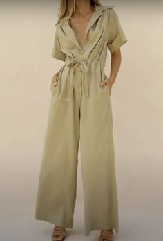 Loose Romper, Colorful Jumpsuit, Rompers Online, Jumpsuit Elegant, Solid Color Shirt, Moda Casual, Minimalist Fashion