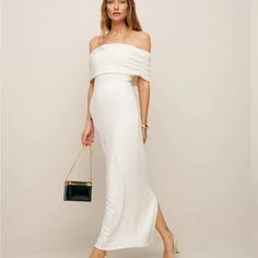 Bought For My Wedding, And Didn’t End Up Wearing. Missed Return Window With Ref! So Soft, And Form Fitting. Chic White Maxi Dress For Banquet, Off-shoulder Evening Wedding Dress, Elegant White Maxi Dress For Banquet, Chic White Maxi Dress For Wedding, Chic White Wedding Gown, White Off-shoulder Maxi Dress For Evening, White Off-shoulder Evening Maxi Dress, Chic White Gown For Wedding Guest, Elegant Off-shoulder Wedding Dress For Formal Occasions