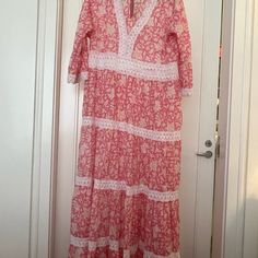 Just Darviny Dress. Size Xl New With Tags 260 Super Soft Casual Long Sleeve Maxi Dress With Lace Trim, White Long Dress For Brunch, Long White Dress For Brunch, Cotton Maxi Dress With Lace Trim And V-neck, White Long Cotton Dress, Xl Dress, Pink White, New Dress, Tags