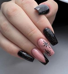 Nail Art Noir, Winter Wonderland Nails, Wonderland Nails, Fail Nails, Nail Types, Rose Nail Art, February Nails, Blush Nails, Classic Nails