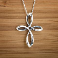 STERLING SILVER - 3D Celtic Infinity Cross Necklace Pendant - Chain Optional 00 Tattoo, Silver Cross Necklace, Small Charms, Celtic Jewelry, Small Earrings, Parma