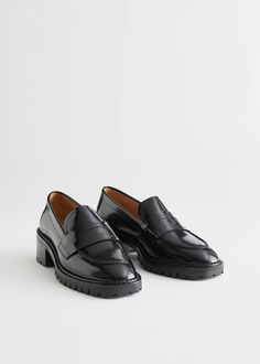 Classic leather penny loafers with an almond-shape toe, chunky block heels and texturised rubber soles. Heel height: 5.5cm / 2.1." Loafer Outfits, Buckle Loafers, Chunky Loafers, Sandro Paris, Chunky Block Heels, Black Loafers, Penny Loafer, Leather Chelsea Boots, Fashion People