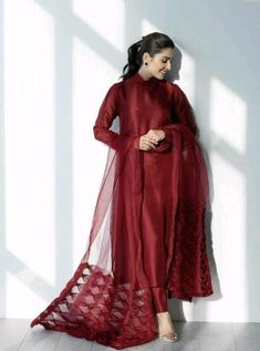 Orang India, Pakistani Formal Dresses, Pakistani Fashion Casual, Gaun Fashion, Ayeza Khan, Pakistani Dresses Casual, Pakistani Fashion Party Wear, Beautiful Pakistani Dresses, Patiala Salwar