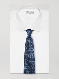 Etro's Italian-made silk tie is jacquard-woven with an oversized version of the house's signature paisley motif against a textured background. The shades of blue will make a nice complement to any neutral suiting. Nike Summer Shoes, Etro Paisley, Paisley Motif, Tom Ford Bag, Tie Pattern, Tie Men, Tie For Men, Paisley Tie, Luxury Sneakers