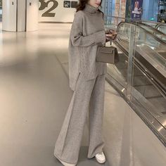 Knit Suits, Moda Afro, Split Sweater, Ladies Suit, Knitted Suit, Wide Trousers, Loose Trousers, Fashion Project, Tracksuit Women