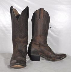 Boho Leather, Vintage Boots, Cow Boy, Cowboy Western, Classic Boots, Boots Brown, Western Cowboy Boots, Leather Cleaning, Brown Leather Boots