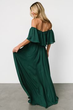 Green Off The Shoulder Dress, Green Flowy Dress, Teal Maxi Dress, Off Shoulder Maxi Dress, Emerald Green Color, Green Maxi, Off Shoulder Fashion, Maxi Dress Green, Photoshoot Outfits