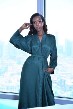 Feel fabulous each time you wear this lavish green silky jacquard robe. This luxuriously hand-finished dressing gown is one of our most sophisticated pieces and is created to flatter all sizes and skin tones. #loungewear #kimonorobelong #nightgownideas #Custommade #Kimonofashion #over40fashion #Tallwomenfashion #pinterestfashion #green #dressinggown #elegantinbed Elegant Green Silk Robe, Green Long Sleeve Wedding Robe, Elegant Long Green Kimono, Long Silk Kimono, Satin Outfits, Tall Women Fashion, Copper Dress, Elegant Kimono, Lingerie Gown