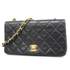 [3ca0446] Auth Chanel Shoulder Bag Matelasse Single Chain Lambskin Black Gold metalBrand: ChanelGender: WomenLine: MatelasseModel: single chainColor: BlackHardware color: GoldMaterial: LeatherComes with: NoneSize (HxWxD): 10cm x 19cm x 6cm / 3.93'' x 7.48'' x 2.36'' Chanel Shoulder Bag, Gold Ounce, Black Hardware, Gold Material, Brunei, Gucci Bag, Louis Vuitton Bag, Luxury Bags, Gold Metal