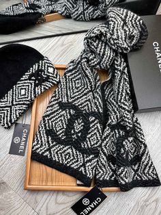 1:1 REPLICA  This product is of the best quality.  The production time is 3-5 working days.  Includes box, dust bag, care manual, booklet, card, bill of sale. Chanel Hat, Bill Of Sale, Cc Beanie, Classic Hats, Summer Clearance, Hat And Scarf, Scarf Set, Fall Collections, Outdoor Adventure