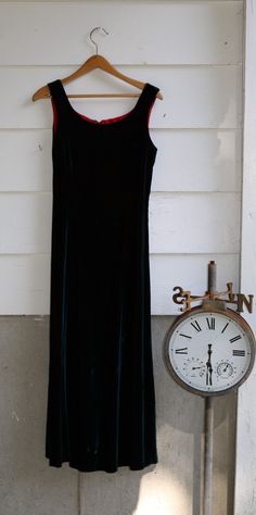 "Beautiful, maxi to floor, sleeveless Dark Green Velvet Dress by Lynn Lugo from the 1990's. Drapes well, soft to touch and deep green with red satin lining. Tag reads Small, Dry Clean Only. SEE LAST TWO PHOTOS FOR WEAR, one at the shoulder and one on the inside bottom zipper area. Measurements total length 49\" waist 29\" bust 34\" hip 44\"  bottom hem 38\" across" 90s Velvet Dress, Dark Green Velvet Dress, Vintage Velvet Dress, Dark Green Velvet, Mother Daughter Dress, Green Velvet Dress, Velvet Maxi Dress, Velvet Maxi, Clothing Pieces