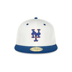 The New York Mets Mascot Pin 59FIFTY Fitted Cap features an embroidered Mets logo at the front panels with a matching MLB Batterman logo at the rear. Additional details include a team mascot pin at the left-wear side, a 40th Anniversary patch at the right-wear side, and a gray undervisor. Fitted Hat With Team Logo For Sports Events, Snapback Fitted Hat With Team Logo, Collegiate Snapback Fitted Hat For Fans, Snapback Hat With Team Logo For Fans, Flat Bill Snapback Hat With Team Logo, Flat Brim Hats With Logo Patch For Game Day, Throwback Baseball Cap For Fan Merchandise, White Baseball Cap For Fan Merchandise, White Throwback Baseball Cap For Sports Events