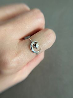 Minimalist Star-shaped Rings For Everyday, Minimalist Star Shaped Rings For Everyday, Minimalist Star-shaped Midi Rings For Gifts, Minimalist Star-shaped Midi Rings As Gift, Minimalist Crescent Midi Rings As Gift, Minimalist Crescent Midi Rings For Gift, Shiny Rings, Moon And Star Ring, Gift Inspo