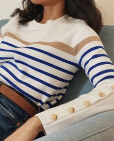 Stripy Tops, Golden Line, Stripe Outfits, Winter Tops, Looks Chic, Knitwear Design, Blue Line, Knit Fashion, Green Sweater