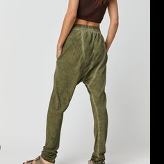 Olive 100% Viscose Tapered Harem Silhouette Elastic Waistband Pull-On Design Side Pockets Tie-Dye Wash Detailing Dry Clean Import Waist: 14.5" Inseam: 31" Sustainable Textiles, Free People Pants, Pants Color, Green Brown, Fast Fashion, Pants Outfit, Comfy Outfits, Green And Brown, Boho Outfits