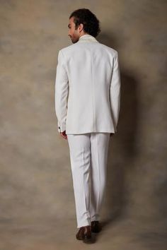 Shop for Gargee Designers White Polyester Embellished Tuxedo And Pant Set for Men Online at Aza Fashions Off White Tuxedo, Designer Tuxedo, White Tuxedo, Tuxedo Pants, Cocktail Reception, Luxury Sale, Full Sleeves, Pant Set, White Beige