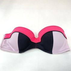 Victorias Secret 32C Strapless Flirt Bandeau Bikini Top Black Pink 7N9 #0904 | eBay Strapless Padded Swimwear, Strapless Padded Swimwear For Swimming, Strapless Padded Swimwear For Vacation, Victoria's Secret Strapless Swimwear For Party, Victoria's Secret Strapless Party Swimwear, Pink Strapless Tube Top For Pool, Pink Bandeau Tube Top For Pool, Pink Bandeau Tube Top For The Pool, Strapless Swimwear With Removable Bra Pads For Pool