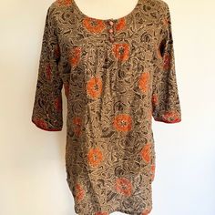 Pretty Boho Tunic From Cotton Cottage Brown & Deep Orange Rust Print - Batik Block Print Style 3/4 Sleeve Medium Looks Unworn - Excellent Condition Casual Orange Tops With 3/4 Sleeves, Casual Orange Top With 3/4 Sleeves, Casual Orange 3/4 Sleeve Top, Orange Bohemian Cotton Kurta, Casual Orange Kurta For Summer, Summer Long Sleeve Orange Kurta, Orange Cotton Long Sleeve Kurta, Long Sleeve Orange Cotton Kurta, Multicolor Cotton Blouse With 3/4 Sleeves