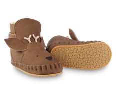 Stag'tastic first steps! These warmly lined boots have a wide entry to fit every foot. Our classic Donsje characters on the toe of the shoe create an instant cute-factor! The Kapi Lining are perfect, well-fitting shoes for long-awaited first steps! Made from 100% premium leather and complete with easy velcro fastening. Brown Soft Sole Boots For Fall, Brown Boots With Soft Sole For Fall, Brown Winter Boots With Soft Sole, Cute Round Toe Boots For Playtime, Winter Boots With Soft Sole And Round Toe, Soft Sole Round Toe Winter Boots, Brown Booties With Soft Sole For Fall, Cute Leather Boots For Winter, Winter Brown Booties With Soft Sole