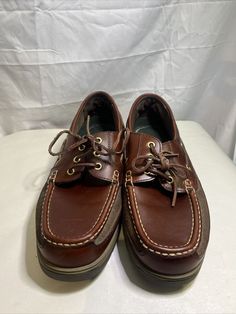 Thom McCann boat shoe\loafer Poron 4000. Brown. R9. These are very nice looking shoes.  They would look great if you are dressing up for work, or just going out for the night. Thank you for looking at our listings. We will combine shipping when possible. We will send this either by USPS or FED EX.  Whichever is the cheapest way.  If there is shipping over payment, we will refund you the difference. Feedback is appreciated. If you have any problems, please contact us before leaving feedback.  We Brown Low-top Boat Shoes, Casual Brown Loafers For Boating, Classic Brown Loafers For Boating, Casual Round Toe Loafers For Boating, Brown Round Toe Moccasins For Boating, Boat Shoe, Sperrys, Loafer Shoes, Boat Shoes