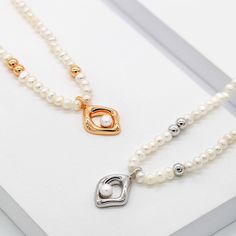 Material: S925 silver/natural pearl Color: white gold, retro gold Size: chain length about 38cm+6cm extension chain Pendant height about 25mm (including buckle head) width about 16mm pearl about 5mm-5.5mm Gold Plated Silver, Natural Pearls, Chain Pendants, Chain Lengths, No Se, Silver Gold, Gold Plate, Buckle, White Gold