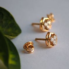 Pretty little earrings that will match perfect with any dress formal or casual These minimal earrings are also perfect for a minimal bridal look * Diamond Weight : 0.23 ct * Color-Purity : H Color, Vs-Si Purity * Gold - 1.75 gm, 14K Solid Yellow Gold (Approx) * Type - Screw back * Piercing Required Find us on Instagram for exquisite designs: @abhikajewels Like us on Facebook: www.facebook.com/Abhikajewels Thank you for visiting our shop.. :) 14k Gold Diamond Halo Earrings For Wedding, 14k Gold Halo Diamond Earrings For Wedding, Yellow Gold Halo Cluster Earrings For Wedding, 14k Gold Diamond Earrings With Halo Setting For Wedding, 14k Gold Cluster Earrings For Wedding, Cluster Earrings With Halo Design For Wedding, Wedding Cluster Earrings With Halo Design In 14k Gold, Wedding Cluster Earrings In 14k Gold, 14k Gold Cluster Earrings With Halo Design For Wedding