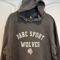 New Darc Sport Wolves Hoodie Size L Limited Edition Wolf Gray Color Original Darc Sport Wolves Hoodie Hard To Get And It’s A Limited Run. Comfortable And Great Fabric Has Pocket And Drawstring Classic Print On The Front A Must Have ! Collegiate Hoodie With Logo Print For Fall, Casual Hooded Hoodie With Logo Print, Casual Hooded Tops For Sports, Collegiate Winter Hoodie With Logo Print, Winter Varsity Hoodie With Logo Print, Fall Outdoor Hoodie With Logo Print, Casual Hoodie With Logo Print For Fall, Casual College Hoodie With Logo Print, Casual Fall Hoodie With Logo Print