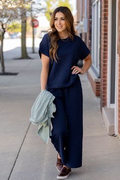 Comfort meets style in this subtle checkered print tee! The soft, lightly textured material gives a fun twist to any look, and the relaxed sleeve detailing is perfect to pair with leggings, denim, or joggers! Chilly? Layer with a vest or shacket! We also suggest pairing this with our Subtle Checkered Relaxed Bottom Pants for a chic and complete look!97% Polyester & 3% Spandex Textured Tops For Spring Loungewear, Spring Textured Tops For Loungewear, Spring Textured Loungewear Tops, Textured Casual Tops For Loungewear, Checkered Print, Print Tee, Boutique Shop, Kelly Green, Printed Tees