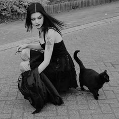 Gothic Imagery, Nico Minoru, Gothic Era, Gothic Images, Gothic Women, Gothic Girl, Vampire Goth, Gothic Models