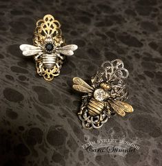 Bee Ring Filigree Ring Bee Jewelry Statement Ring Gift for Bee Wing Jewelry, Bee Themed Ring, Sparkily Bee Jewelry, Bumble Bee Signet Ring, Gucci Bee Jewelry, Hufflepuff Rings, Steampunk Bracelet, Full Finger Rings, Dragonfly Bracelet