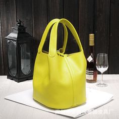 FLYTONN Genuine Leather Bucket Bag Women Mini Shoulder Bags Europe Style tote bag Candy Color Handbag For Women Fmaous Brands xj0819 The Size: 7.02cm(2.75")x5.07cm(2")x7.02cm(2.75") window.adminAccountId=240288819; Brand Name Beyprern Shape Bucket Place Of Origin US(Origin) Handbags Type Shoulder Bags Types of bags Top-Handle Bags Origin US(Origin) Main Material GENUINE LEATHER Genuine Leather Type Cow Leather Closure Type No zipper Hardness SOFT Exterior Silt Pocket Style Fashion Lining Material GENUINE LEATHER Occasion Versatile Gender WOMEN Pattern Type Solid Number of Handles/Straps Two Interior Interior Slot Pocket Decoration RUFFLES Decoration LOCK Item Type Handbags Mini Shoulder Bags, Europe Style, Bucket Handbags, Handbag For Women, Europe Fashion, Leather Bucket Bag, Leather Bucket, Mini Shoulder Bag, Types Of Bag