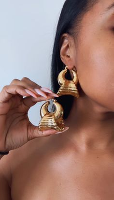 Gold Plated Earrings - Etsy Large Earrings Outfit, Jewelry Model Poses Earrings, Gold Earrings Black Women, Vintage Earrings Aesthetic, 2024 Jewelry Trend, Gold Chunky Earrings, Earring Model, Earrings 2024, How To Dress Well