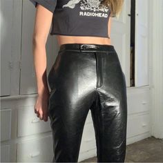 R13 Leather Skinny Kick Pants, New With Tags Sz 26 100% Leather Barney’s Tag Still On ! Total Length 37" Inseam 12 1/2" Waist Width 12 1/2" Edgy Fitted Bottoms With Standard Cut Leg, Edgy Fitted Bottoms With Belt Loops, Trendy Fitted Pants With Standard Cut Leg, Fitted Straight Leg Leather Pants With Belt Loops, Chic Standard Cut Workwear Pants, Trendy Fitted Leather Pants With Belt Loops, Classic Fitted Leather Pants With Belt Loops, Fitted Leather Trousers With Belt Loops, Black Bottoms With Standard Cut Leg For Night Out