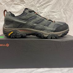 Merrell Moab 2 Vent Beluga Gray Leather Hiking Trail Shoes. J06015 Men’s Size 9 Condition Is New With Box. Please View Pictures. Vibram Boots, Brown Leather Sneakers, Mens Hiking Shoes, Merrell Moab, Mens Trail Running Shoes, Womens Hiking Shoes, Waterproof Hiking Shoes, Climbing Shoes, Merrell Shoes