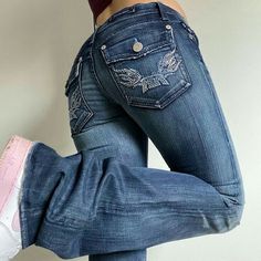 Looks Country, Foto Poses, Cute Jeans, 2000s Fashion, Mode Vintage, Dream Clothes