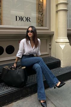 Looks Jeans, Elegant Outfit Classy, Mode Zara, Outfit Chic, Fashion Fail, Elegante Casual, Classy Work Outfits, Looks Street Style, Outfit Trends