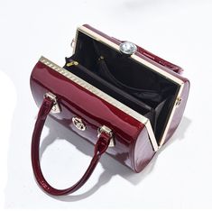 New Luxury Patent Leather Women'S Bags Europe Diamond Ladies Handbags Bright Shoulder Bag Famous Brand Ladies Wedding Party Bags Wedding Party Bags, Crewneck Sweatshirt Women, Patent Leather Handbags, Ladies Handbags, Casual Tote, Boston Bag, Party Bags, Affordable Clothes, Famous Brands