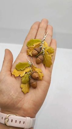 Acorns and oak leaves made of polymer clay Nature-inspired Handmade Resin Earrings, Handmade Nature-inspired Resin Earrings, Handmade Nature-inspired Polymer Clay Jewelry, Handmade Brown Polymer Clay Jewelry, Oak Leaf Earrings, Autumn Earrings, Leaves Earrings, Acorn And Oak, Oak Leaves