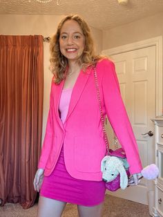 #ellewoods #legallyblonde #legallyblondecostume #bruiserwoods Legally Blonde Costume, Bruiser Woods, Elle Woods Legally Blonde, Elle Woods, Legally Blonde, Blonde, Halloween