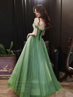 Green A-line Gown With Fitted Bodice, Green Gown With Sweetheart Neckline, Green Gown With Sweetheart Neckline For Debutante Ball, Green Sweetheart Neckline Ball Gown For Banquet, Green Ball Gown With Sweetheart Neckline For Banquet, Green Tulle Ball Gown For Banquets, Green Tulle Ball Gown For Banquet, Green A-line Evening Dress With Fitted Bodice, Green Fitted Bodice Corset Dress For Wedding