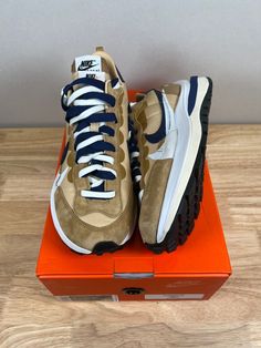 Nike Vaporwaffle sacai Sesame Blue Void 11M/12.5W Pre-Owned Original Box (Good) Nike Sacai Vaporwaffle Sesame, Athletic Shoes, Original Box, Men's Shoes, Shoe Accessories, Mens Accessories, Nike, The Originals, Blue