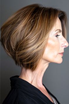 Voluminous Angled Bob Haircut for Women Over 50. Modern Bob Hairstyles, Front Pieces, Trendy Bob, Modern Bob, Red Balayage, Tousled Bob, Wavy Lob, Haircuts For Women Over 50