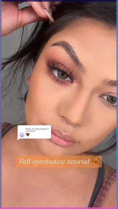 Credit - @g.torres_makeup. Embrace the cozy vibes of pumpkin spice season with this stunning fall eyeshadow makeup look! Whether you're going for a soft, natural fall makeup or something a bit more bold, this fall makeup idea is perfect for any autumn occasion. Featuring warm tones and earthy shades, this fall makeup look complements all eye colors, with gorgeous options for both fall makeup looks for brown eyes and fall makeup looks for blue eyes. This fall inspired makeup is simple enough for everyday wear, while still giving you that chic fall makeup aesthetic. Try this fall makeup tutorial to achieve the ultimate fall makeup 2023 trend. Whether you're living the pumpkin spice life or just looking for a fresh fall makeup natural style, this look is a must-try! #FallMakeupLooks #FallMake Stunning Eyeshadow Looks, Brown Dress Makeup Ideas, Fall Easy Makeup Look, Clean Fall Makeup, Colorful Fall Makeup Looks, Fall Makeup Looks Blue Eyes, Subtle Fall Makeup Looks, Fall Festival Makeup, Fall Makeup Looks Green Eyes