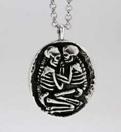 Lovers Of Valdaro, Skeleton Lovers, Indie Tattoo, Tattoo Jewelry, Skeleton Necklace, Lovers Embrace, Skeleton Watches, Lovers Necklace, Key Necklace