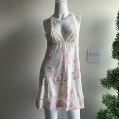 Nwot Cassandra Intimates Floral Nightie Slip Dress With Lace, Size Small, 100% Polyester, Lace: 92% Nylon, 8% Elastane *This Is A Really Beautiful Item And Perfect For Valentines Day!!! Feminine Beach Nightgown, Coquette Spring Sleepwear With Lace Trim, Feminine Fitted Nightgown For Beach, Fitted Lace Trim Sleepwear For Vacation, Feminine Sleeveless Sleepwear For Vacation, Feminine V-neck Nightgown For Beach, Feminine V-neck Beach Nightgown, White V-neck Coquette Sleepwear, White Coquette V-neck Sleepwear